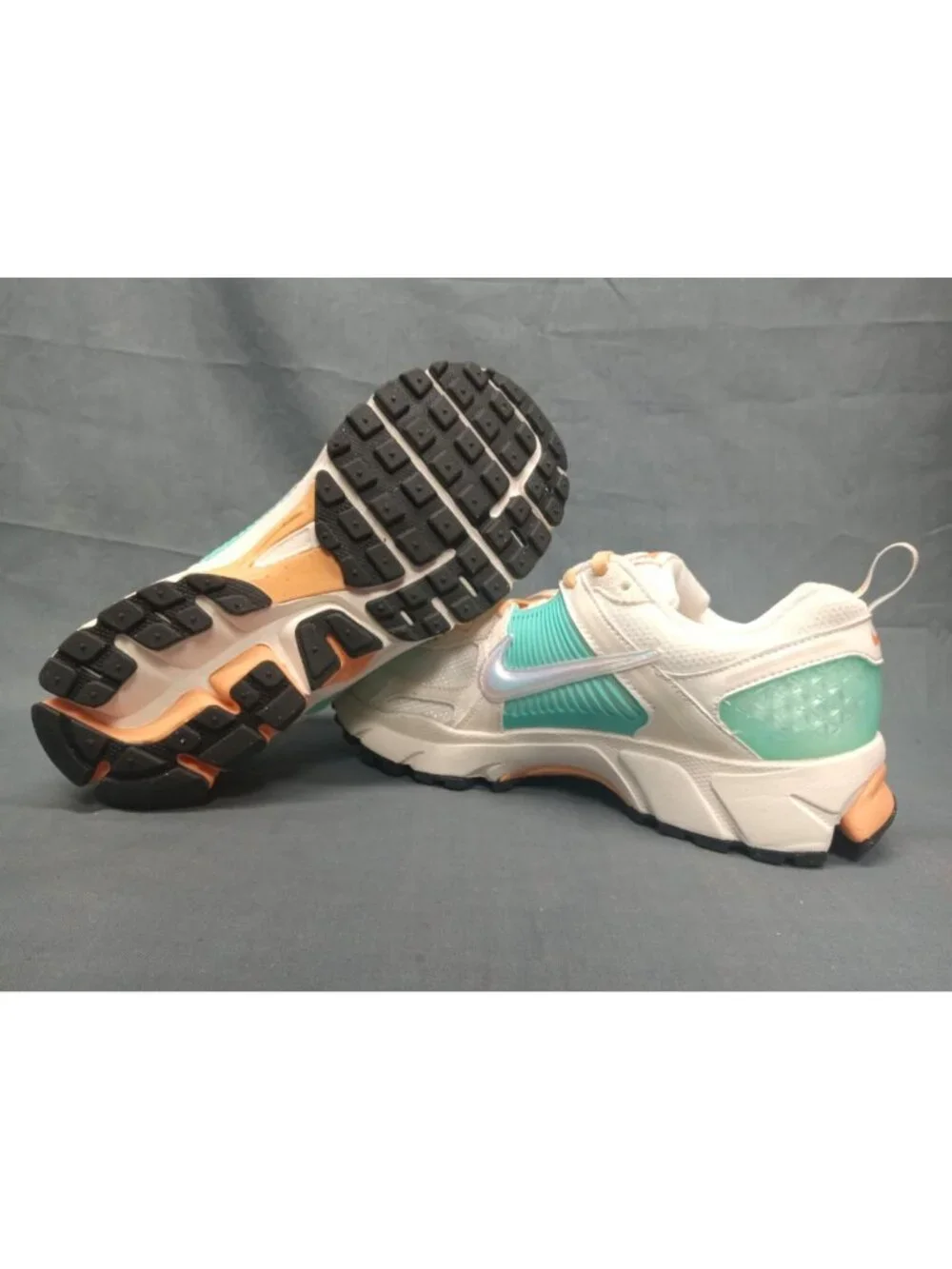 Nike Vomero 5 BG (GS) Sneakers Sail Orange Chalk Blue Boys Size 7 NEW NO BOX!